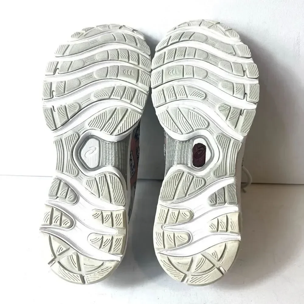 Asics Women's Gel Nimbus 22 Gray Running Shoes Sneakers Size 10 Low Top Lace Up